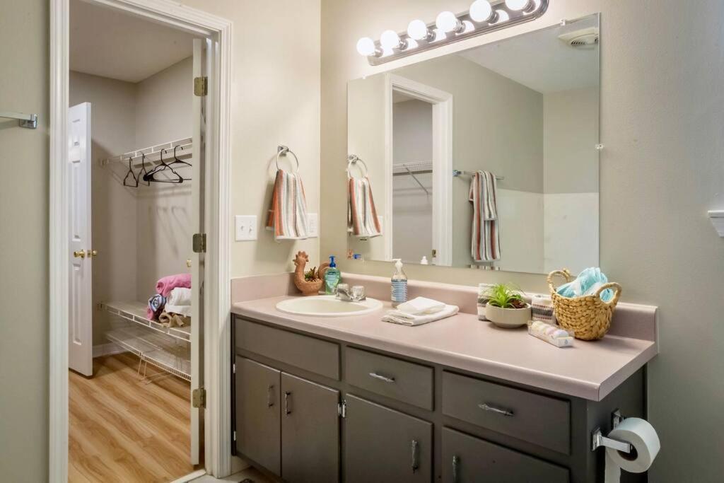 Life'S A Breeze - Updated 3Br 5Min To Pcola Beach Гълф Брийз Екстериор снимка