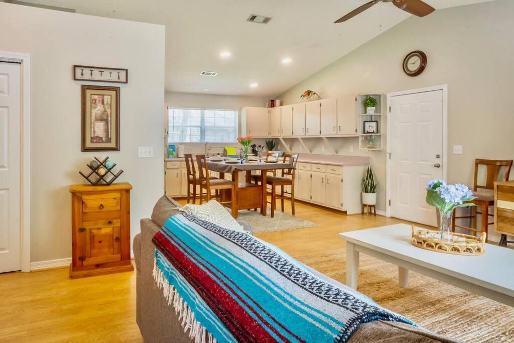 Life'S A Breeze - Updated 3Br 5Min To Pcola Beach Гълф Брийз Екстериор снимка