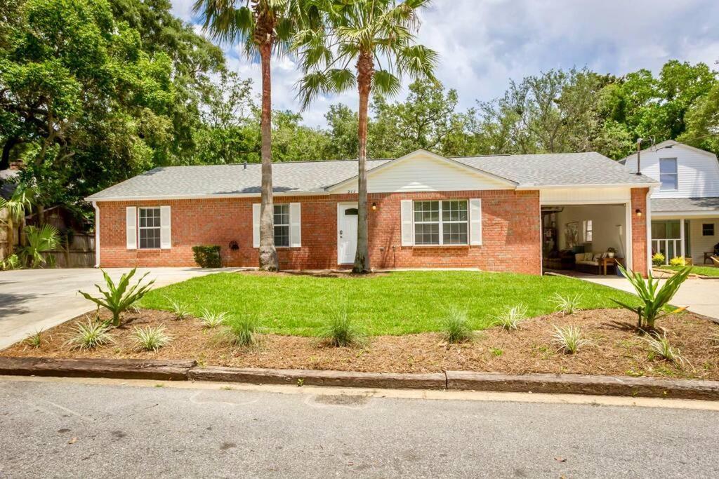 Life'S A Breeze - Updated 3Br 5Min To Pcola Beach Гълф Брийз Екстериор снимка